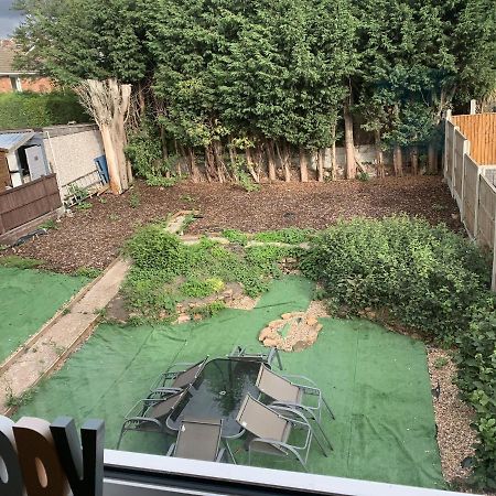 Crowthorne House, Beautiful 3 Bedroom Home For Upto 8 Guests, With Sofa Bed Cul-De-Sac With Private Driveway Nottingham Kültér fotó